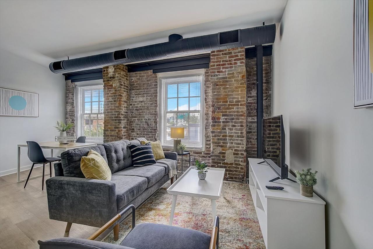 Frontdesk I Carriage Wheel Lofts Apts Philadelphia Daire Oda fotoğraf